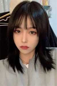 春映然