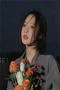 踹掉渣男后，全能大佬在古代种田