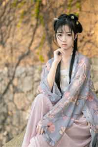 高武：开局传授双胞胎校花玉女剑