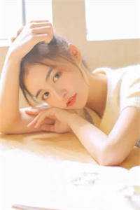 分手后，捡到一只吸血鬼美少女