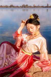 救下落水美女，千亿总裁竟要以身相许