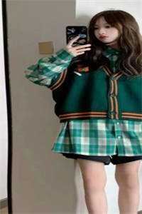 伍梅捏重生，然后成为高冷美少女小说