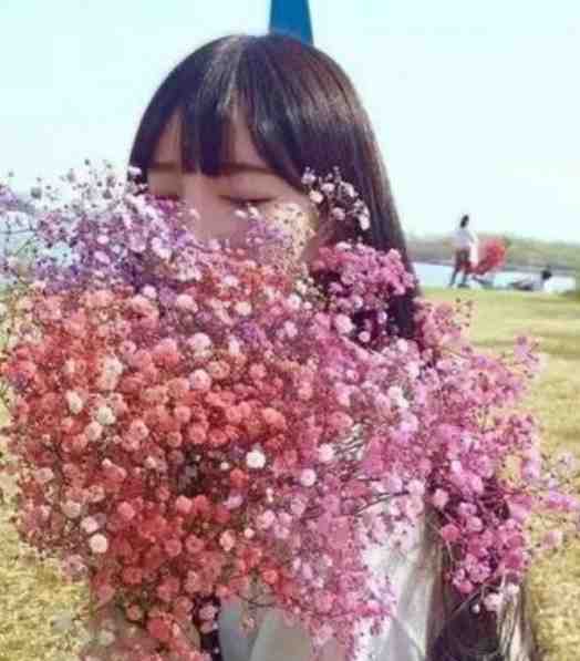 匿名写的小说恋爱第七年，未婚妻和小助理发来领证照片