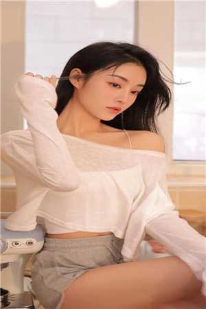 半夜出急诊，却碰到老公和实习生在一起小说匿名