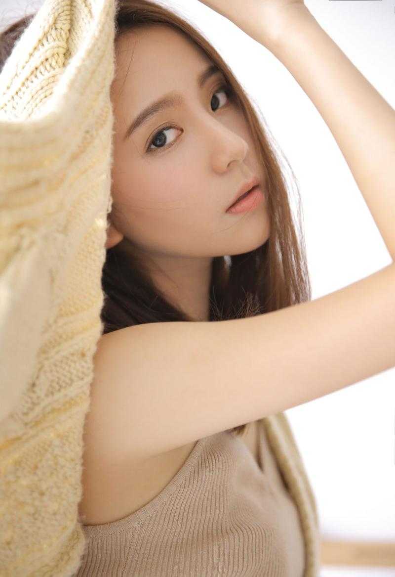 书名是凤瑾妍柳宴之