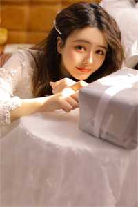 小夫人一身反骨，大叔乖乖臣服
