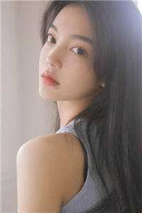 万人嫌师娘重生后，全员火葬场