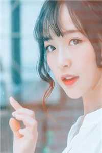 沙雕女配反骨多，攻略反派做大哥