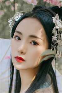 竹马有了新欢后，我转身嫁给了外国佬