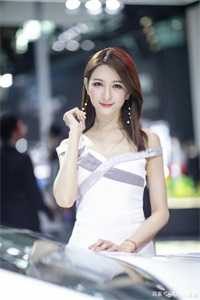 婚礼当天，老公要我给自虐型婆婆