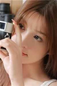 男友逼我给他表妹当人体模特