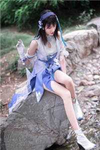 黑莲花女主在霸总世界杀疯了