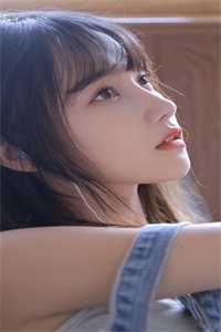 重生后，我当了室友和男友的红娘