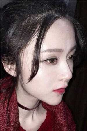 转嫁乞丐后，清冷世子追着与我复婚