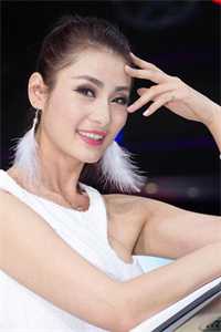为了挣钱，我直播吃仙人掌
