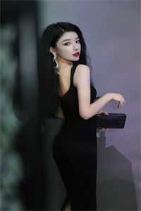 拍卖会上妻子为男闺蜜点天灯，害我父亲惨死