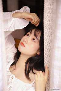 带女儿在淘气堡玩时，广播响起