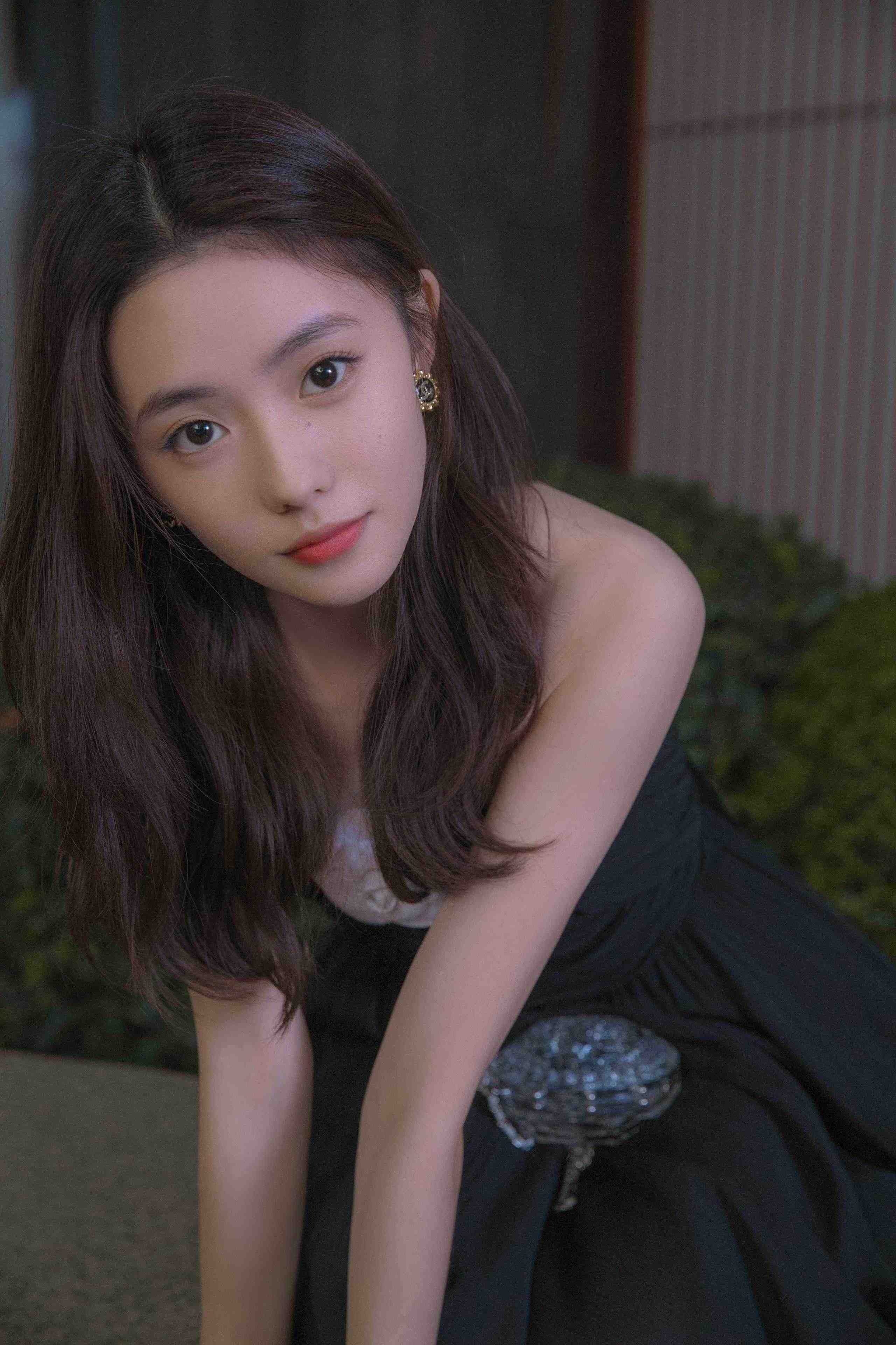 穿到兽世后，我生下满级雪豹