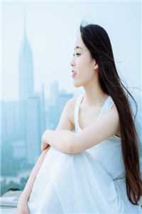 红妆落寒霜