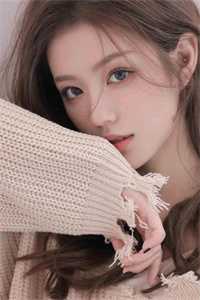血色玫瑰：婚姻陷阱里的觉醒者