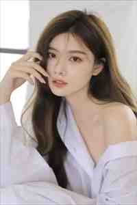 未婚夫逃婚后，我成了他的小婶婶