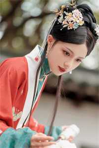 被逐出宗门后，美人师尊跪求我原谅