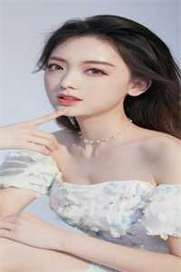 红指甲的女人