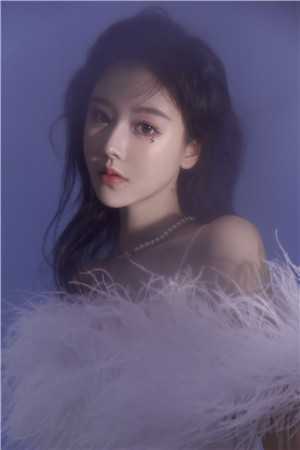 外卖小妹在差评威胁下成了女英雄