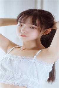 逃婚少女泪洒五平方沙漠婚房