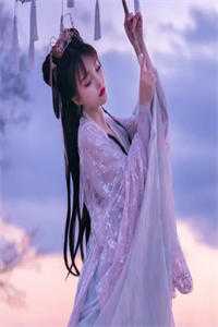 守村人：白天是傻子夜晚却是神