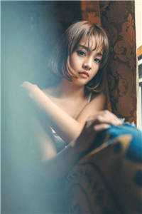 金河与莫女儿的奇幻之旅