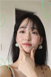 再睁眼！高冷女知青在我怀里哭唧唧