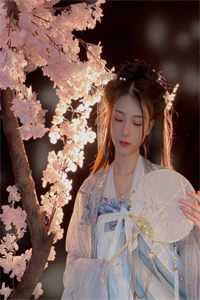 再睁眼！高冷女知青在我怀里哭唧唧