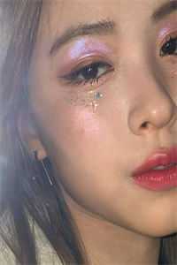 重生不再当舔狗，女神跪求我回头