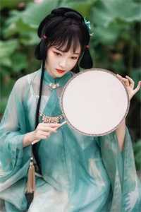 暴雨末世，我让白眼狼父子和小三锁死