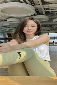 穿越回古代，女神竟是我的妃子