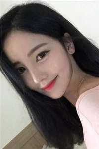 我主动拿出离婚协议书那天，女友陪白月光离开