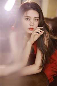 未婚夫推我顶包后，他悔红眼了