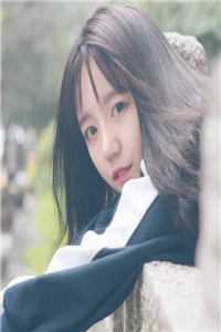 在逆光中生长