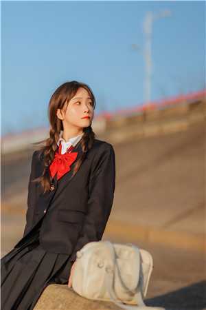 婚礼现场，老公和小三送我入狱