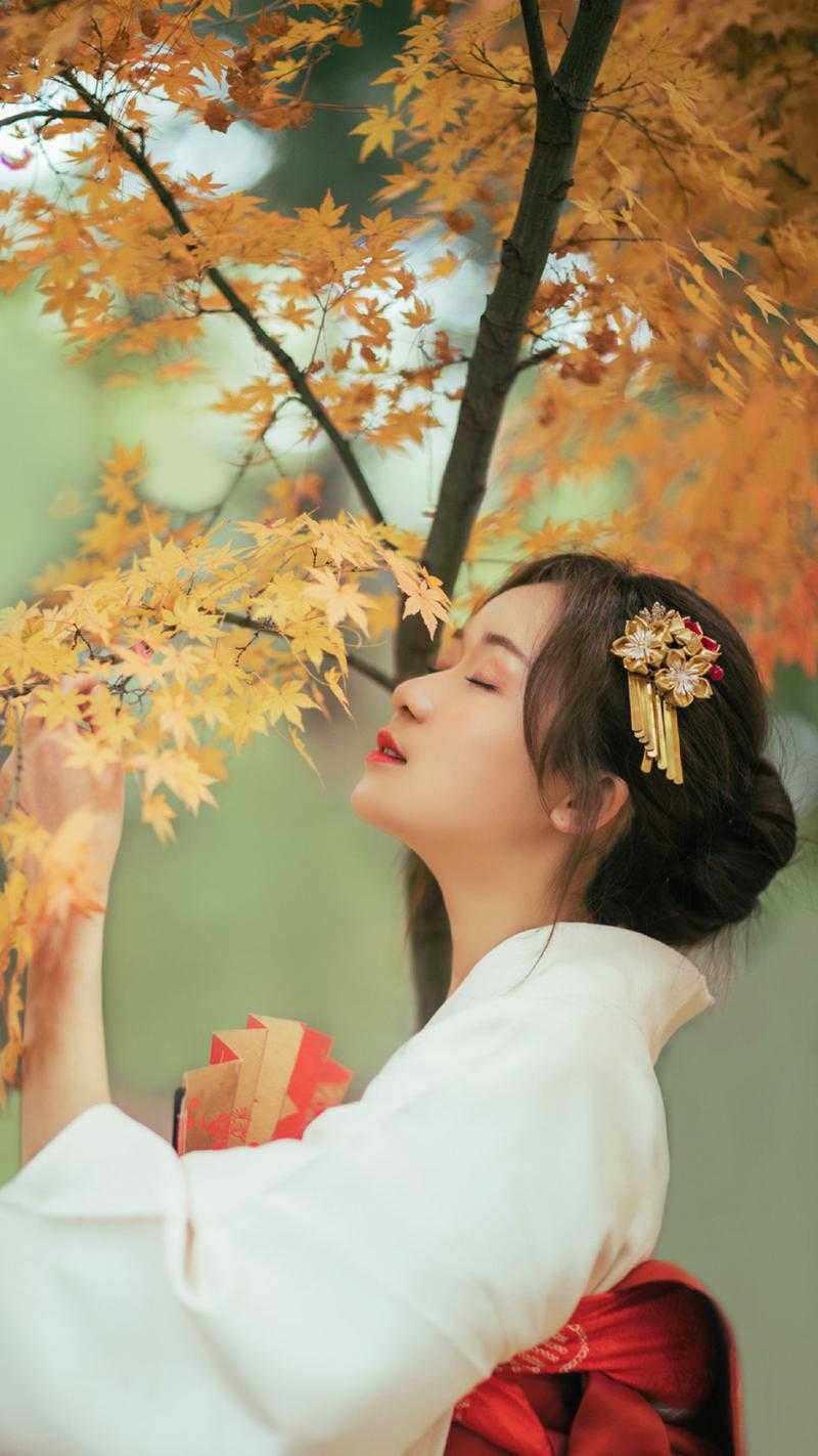 离婚后惊艳全世界，渣男前夫悔哭了