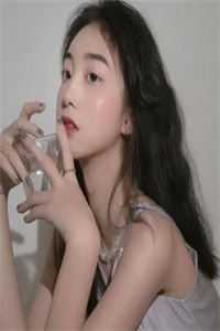 绝美大总裁，抛弃白月光来追我