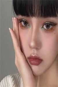 被迫结婚后初小姐每天都在闹离婚