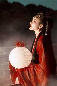 卧底三年，黑帮女军师为我挡枪