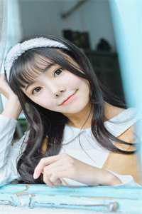 未婚妻和初恋一起出国后，我将订婚戒指还给她