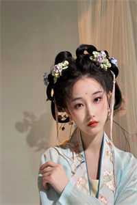 我调岗前台，女友竹马人设崩塌