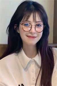班花为讨好校霸带全班去沙漠种梭梭树，错过填志愿后她疯狂甩锅