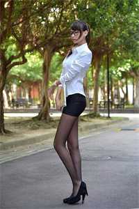 妻子用十根钢钉迎接女儿回家，我不要她了