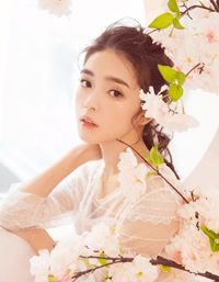重生后整治吃霸王餐的实习生