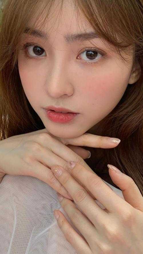重生后，能勘测未来的我拒帮身为首富第999号情人的妹妹